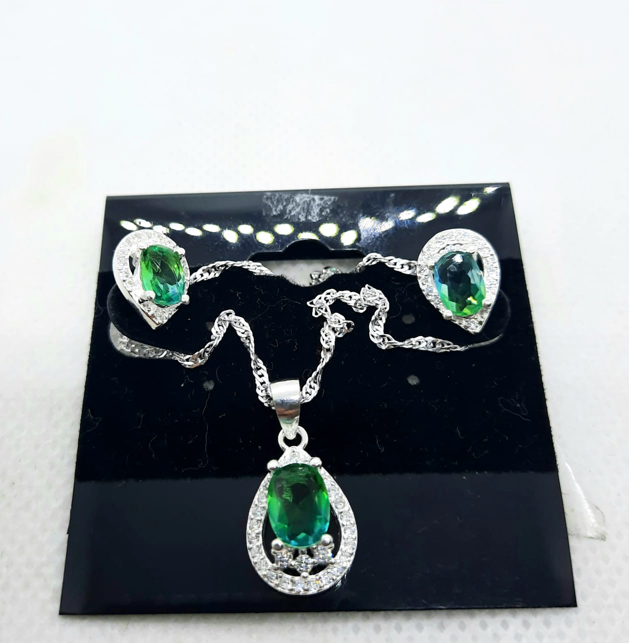 Silver Ladie Chain Set